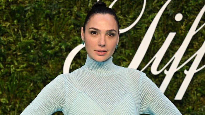 LONDON, ENGLAND - JUNE 09: Gal Gadot attends the Tiffany & Co. 
