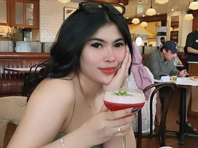 Ranti Fortuna, Aspri Hotman Paris yang Jago Dansa dan Hobi Hangout di Kafe
