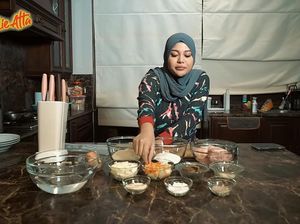 Pakai Paduan Marmer dan Kayu, Ini Nuansa Dapur Aurel Hermansyah