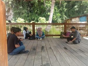 Pemandu Wisata Geopark Ranah Minang Silokek Dibekali Geowisata