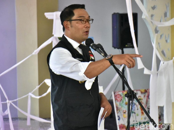 Gubernur Jabar Ridwan Kamil