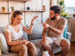 3 Kebiasaan yang Bisa Membuatmu Terlihat Kurang Cerdas, Pernah Melakukan?