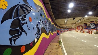 Mural Warna-warni Ramaikan Underpass yang Baru Beroperasi di New Delhi