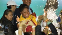 Melansir New York Times, Francia Marquez dikenal sebagai aktivis lingkungan. Sorotan yang ditujukan kepadanya tak hanya karena ia berkulit hitam di negara di mana orang Afro-Kolombia kerap menjadi sasaran rasisme dan menghadapi hambatan struktural. Ia juga kberasal dari kelas menengah bawah di negara di mana kelas ekonomi sering kali menentukan kualitas seseorang dan tempat di masyarakat. (AP Photo/Fernando Vergara).