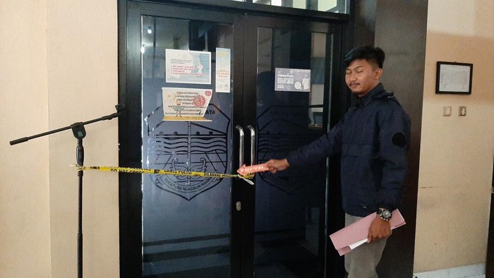 Kantor Disdik Kabupaten Tasikmalaya disatroni kawanan pencuri.