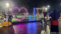 Event tahunan PRJ juga kembali hadir dengan pameran berbagai produk dengan promo dan diskon menarik. Acara ini juga dimeriahkan dengan deretan artis dan musisi Tanah Air di setiap hari selama penyelenggaraannya.