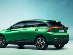 Kenalan dengan MG Mulan, Crossover Listrik yang Bisa Tempuh Jarak 600 Km