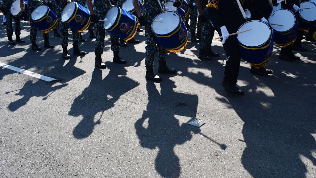Parade Drumband di Kota Madiun
