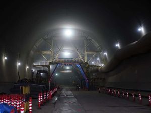 Biaya Proyek Kereta Cepat Bengkak, Bakal Ditambal Pakai Utang