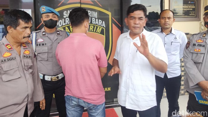 Polisi menggelar konferensi pers kasus pria ngaku ditikam di Batu Bara