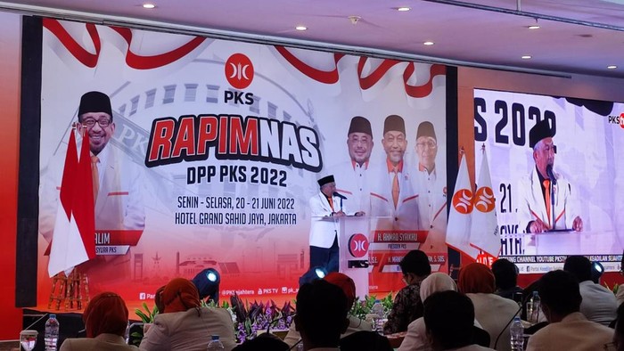 Presiden PKS Ahmad Syaikhu saat membuka Rapimnas PKS 2022