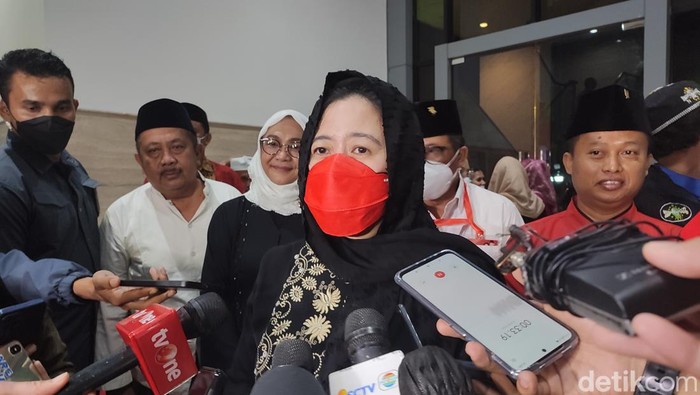 Puan Maharani dipuji Pimpinan Majelis Syubbanun Muslimin KH Hafidzul Hakiem Noer. Puan juga didoakan menjadi presiden pada 2024 nanti. (Rizky AM/detikcom)