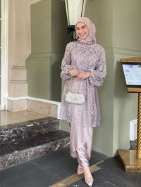 8 Inspirasi Kebaya Wisuda Yang Simpel Modern Dengan Hijab