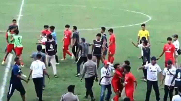sepakbola porprov jatim ricuh