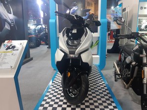 Tantang PCX Electric, Motor Listrik China Zeeho AE8 Nongol di RI