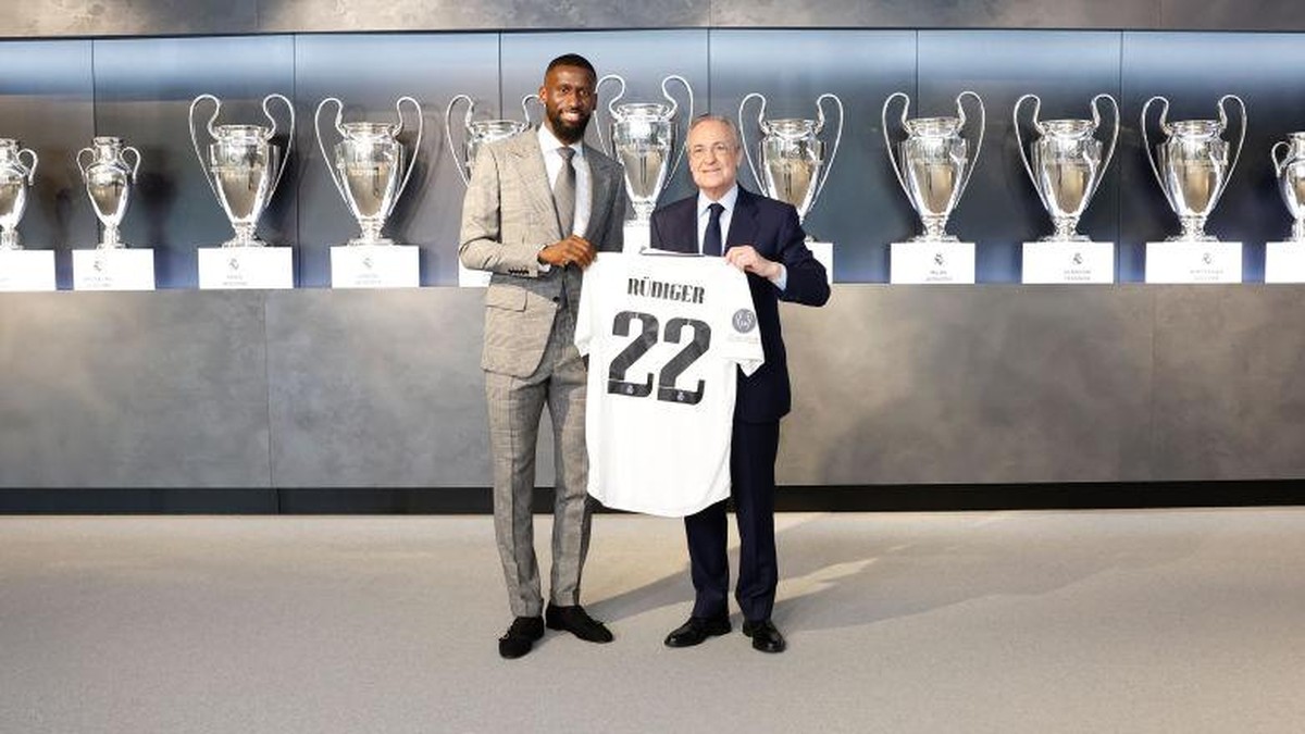 Antonio Ruediger memilih nomor punggung 22 di Real Madrid (Foto: Real Madrid via Getty Images/Helios de la Rubia)