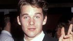 5 Foto Muda Ethan Hawke yang Bikin Jatuh Cinta