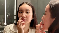 Bella Aprilia Sant dikabarkan tengah lengket dengan Anwar BAB. (Foto: dok. Instagram @bellaapriliasant)  