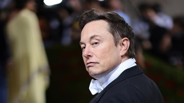 Elon Musk di MET Gala 2022 NEW YORK, NEW YORK - MAY 02:
Elon Musk attends The 2022 Met Gala Celebrating
