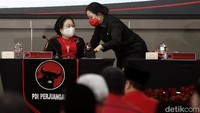 Diketahui, Rakernas II PDI Perjuangan tersebut bertemakan Desa Kuat, Indonesia Maju dan Berdaulat dengan sub tema Desa Taman Sari Kemajuan Nusantara.
