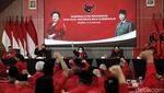 Puan dan Prananda Apit Megawati Saat Beri Arahan di Rakernas PDIP