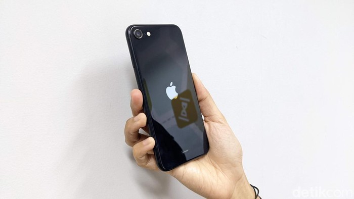 iPhone SE 2022