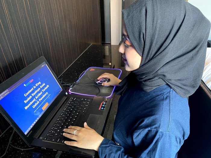 Jasa Penulis Artikel Andretron
