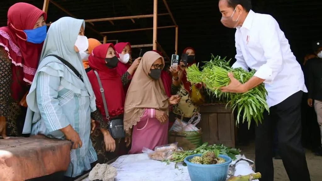 Jokowi Ulang Tahun, Ini 10 Momennya Saat Blusukan di Pasar