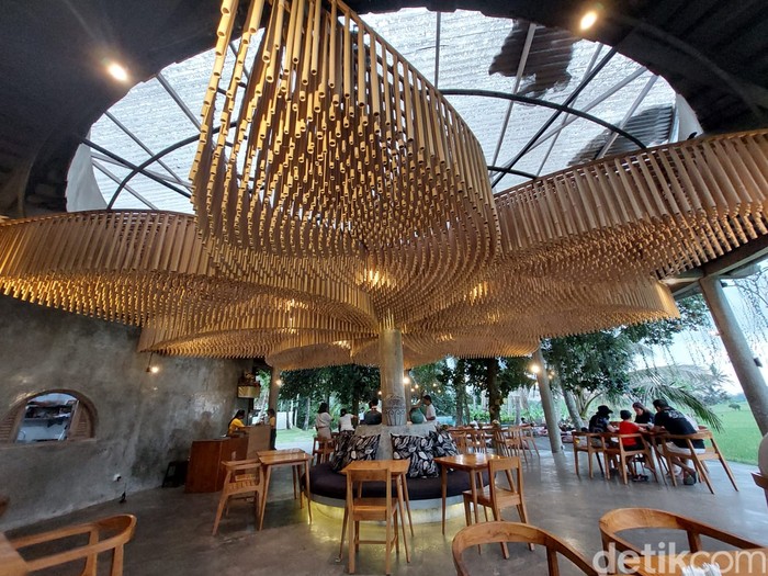 Kelapa Muda Ubud