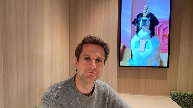 Klarna CEO Sebastian Siemiatkowski smiles during an interview at the company's headquarters in Stockholm, Sweden May 25, 2022. REUTERS/Supantha Mukherjee