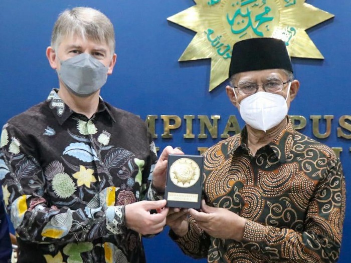 Kunjungan Dubes Inggris Owen Jenkins ke Kantor PP Muhammadiyah di Jogja, Selasa (21/6/2022).