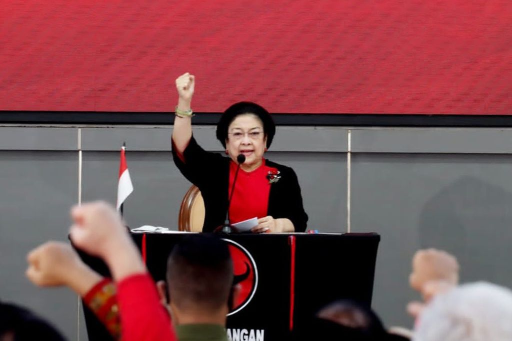 Ketua Umum PDIP Megawati Soekarnoputri memberikan arahan serta membuka Rakernas II PDIP di Jakarta, Selasa (21/6/2022). Rakernas PDIP kali ini mengusung tema Desa Kuat, Indonesia Maju dan Berdaulat.