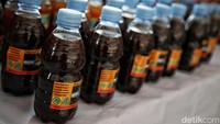 Untuk diketahui, dalam kegiatan ini juga dilakukan pemberian kantong pilah ramah lingkungan, pemberian oli, pemberian konsumsi sarimi gelas, pemberian maggobox BSF maggot, pemberian alat pencacah serabut kelapa, pemberian tong sedekah sampah, pemberian Eco Enzyme, pemberian buku saku pemberian jerigen minyak jelantah dari stakeholders.