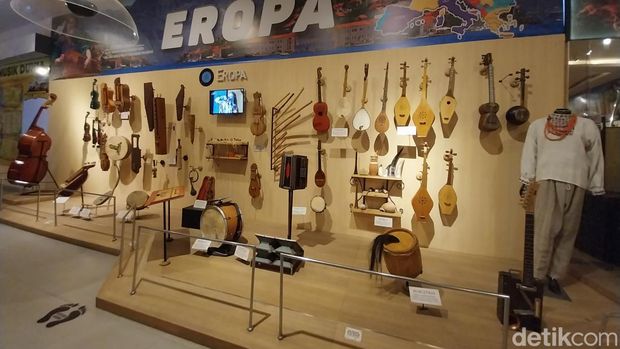 Museum Musik Dunia Jatim Park 3