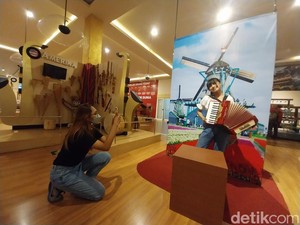 Mengisi Hari Musik Sedunia dengan Coba Instrumen Khas Berbagai Negara