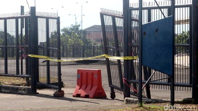 Garis Polisi Melintang di Stadion GBLA Buntut Tewasnya 2 Bobotoh