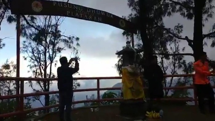 pencarian wisatawan hilang di gunung bromo