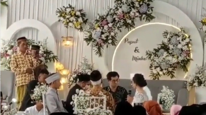 Pernikahan viral di media sosial menikah dengan Lee Minho.