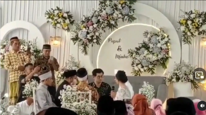 Pernikahan viral di media sosial menikah dengan Lee Minho.