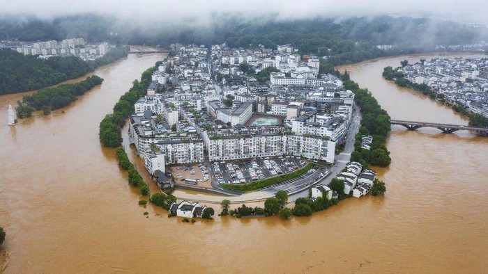 Parts of southern China have been hit by the heaviest rain in decades - CNS/AFP
