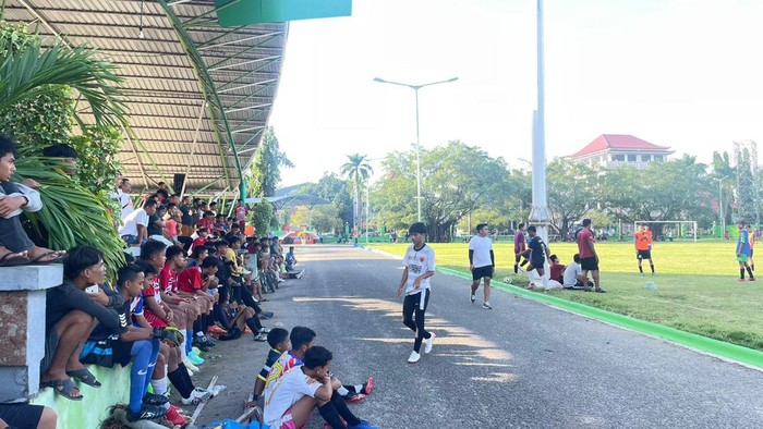 PSM Makassar menyeleksi 300 talenta muda di Parepare untuk masuk ke PSM U-16 dan U-18.