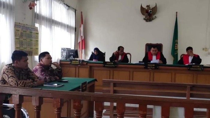 Sidang gugatan eks Ketua PD Riau di PN Pekanbaru (foto: istimewa)