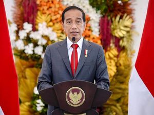 Paspampres Siapkan Helm hingga Rompi untuk Jokowi di Ukraina