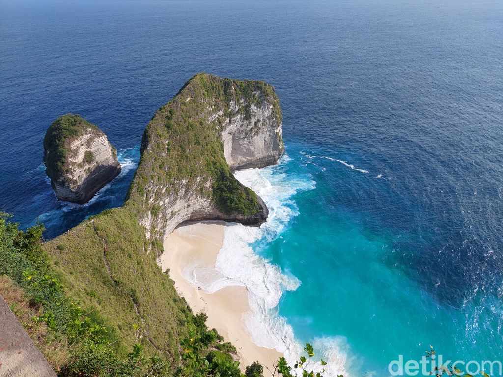 Tur ke Nusa Penida