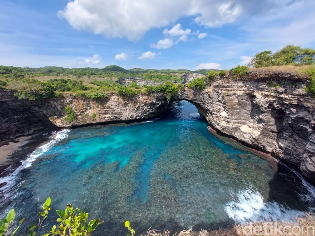 Tur ke Nusa Penida