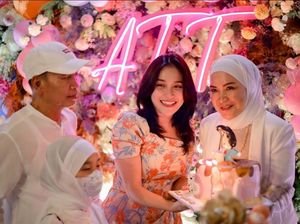 7 Momen Meriah Pesta Ulang Tahun Ayu Ting Ting, Nuansa Serba Pastel
