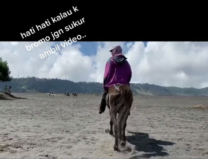Video pemalakan wisatawan di Bromo