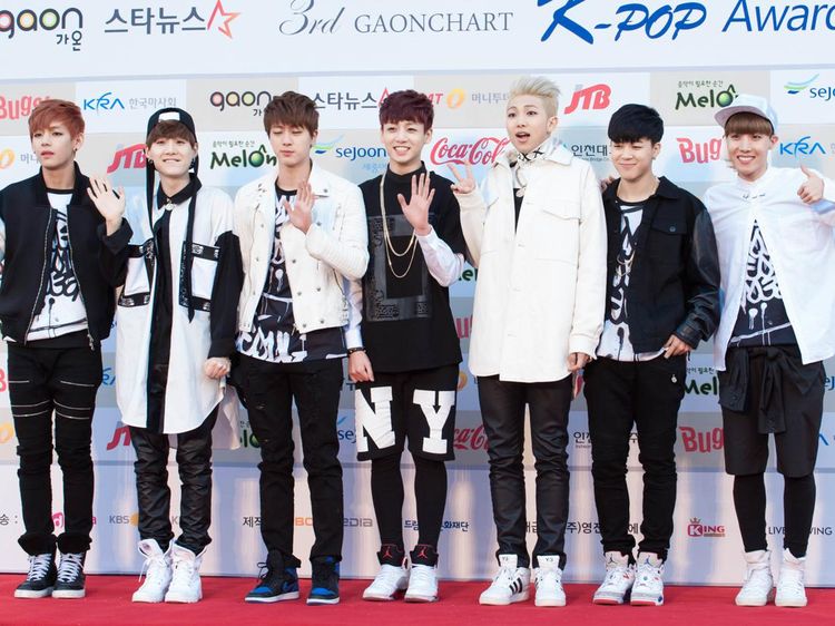 Potret BTS di Karpet Merah dari Masa ke Masa