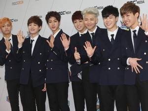 Pesan RM Usai Semua Member BTS Perpanjang Kontrak