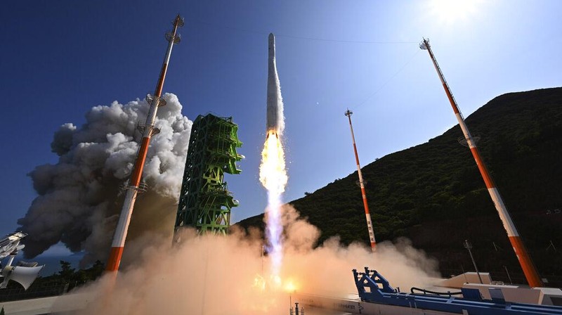 In this photo provided by Korea Aerospace Research Institute, the Nuri rocket, the first domestically produced space rocket, lifts off from a launch pad at the Naro Space Center in Goheung, South Korea, Tuesday, June 21, 2022. South Korea successfully launched its first homegrown space rocket on Tuesday, officials said, a triumph that boosted the country's growing space ambitions but also proved it has key technologies to build a space-based surveillance system and bigger missiles amid animosities with rival North Korea.(Korea Aerospace Research Institute via AP)